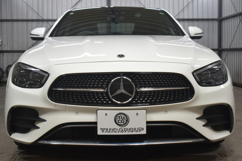 メルセデスベンツ Eクラス E200 ｽﾎﾟｰﾂ ｴｸｽｸﾙｰｼﾌﾞAMGﾗｲﾝｲﾝﾃﾘｱP ﾚｰﾀﾞｰｾｰﾌﾃｨP 後期型 ﾊﾟﾉﾗﾏｻﾝﾙｰﾌ MEｺﾈｸﾄ 燃費13.1KM 全席ﾋｰﾀｰ黒革 ﾃﾞｨｽﾄﾛ BSM Lﾁｪﾝｼﾞ AMGｴｱﾛ19AW ｷｰﾚｽGO ﾊﾟｰｸﾄﾛ HUD ﾌﾞﾙﾒS ﾏﾙﾁｶﾗｰｱﾝﾋﾞｴﾝﾄ 対話式ﾅﾋﾞ 360ｶﾒﾗ 2年保証