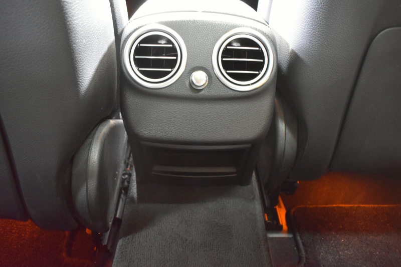 メルセデスベンツ Cクラス C180 ﾜｺﾞﾝ ﾛｰﾚｳｽｴﾃﾞｨｼｮﾝ ﾚｰﾀﾞｰｾｰﾌﾃｨP 特別仕様車 1ｵｰﾅｰ MEｺﾈｸﾄ ﾊﾟﾉﾗﾏｻﾝﾙｰﾌ ﾋｰﾀｰ黒革 ﾃﾞｨｽﾄﾛ BSM Lｷｰﾌﾟ AMGｴｱﾛ18AW ｷｰﾚｽGO PTS 電動ﾘｱｹﾞｰﾄ LEDﾍｯﾄﾞﾗｲﾄ 地ﾃﾞｼﾞﾅﾋﾞ Bｶﾒﾗ 2年保証