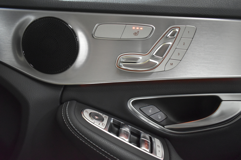 メルセデスベンツ Cクラス C180 ﾜｺﾞﾝ ﾛｰﾚｳｽｴﾃﾞｨｼｮﾝ ﾚｰﾀﾞｰｾｰﾌﾃｨP 特別仕様車 1ｵｰﾅｰ MEｺﾈｸﾄ ﾊﾟﾉﾗﾏｻﾝﾙｰﾌ ﾋｰﾀｰ黒革 ﾃﾞｨｽﾄﾛ BSM Lｷｰﾌﾟ AMGｴｱﾛ18AW ｷｰﾚｽGO PTS 電動ﾘｱｹﾞｰﾄ LEDﾍｯﾄﾞﾗｲﾄ 地ﾃﾞｼﾞﾅﾋﾞ Bｶﾒﾗ 2年保証