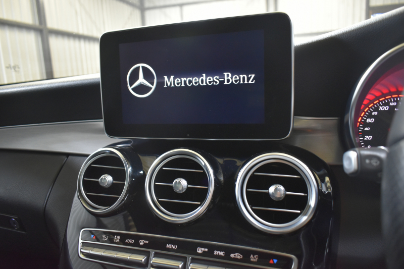 メルセデスベンツ Cクラス C180 ﾜｺﾞﾝ ﾛｰﾚｳｽｴﾃﾞｨｼｮﾝ ﾚｰﾀﾞｰｾｰﾌﾃｨP 特別仕様車 1ｵｰﾅｰ MEｺﾈｸﾄ ﾊﾟﾉﾗﾏｻﾝﾙｰﾌ ﾋｰﾀｰ黒革 ﾃﾞｨｽﾄﾛ BSM Lｷｰﾌﾟ AMGｴｱﾛ18AW ｷｰﾚｽGO PTS 電動ﾘｱｹﾞｰﾄ LEDﾍｯﾄﾞﾗｲﾄ 地ﾃﾞｼﾞﾅﾋﾞ Bｶﾒﾗ 2年保証