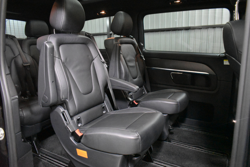 メルセデスベンツ Vクラス V220d ｽﾎﾟｰﾂ ﾛﾝｸﾞ AMGﾗｲﾝ ﾚｰﾀﾞｰｾｰﾌﾃｨP  ﾊﾟﾉﾗﾏｻﾝﾙｰﾌ ﾋｰﾀｰ黒革 ﾃﾞｨｽﾄﾛ BSM Lｷｰﾌﾟ AMGｴｱﾛ19AW 両側電動ｽﾗｲﾄﾞ ﾌﾞﾙﾒｽﾀｰ 電動Rｹﾞｰﾄ 地ﾃﾞｼﾞ360ｶﾒﾗ 2年保証