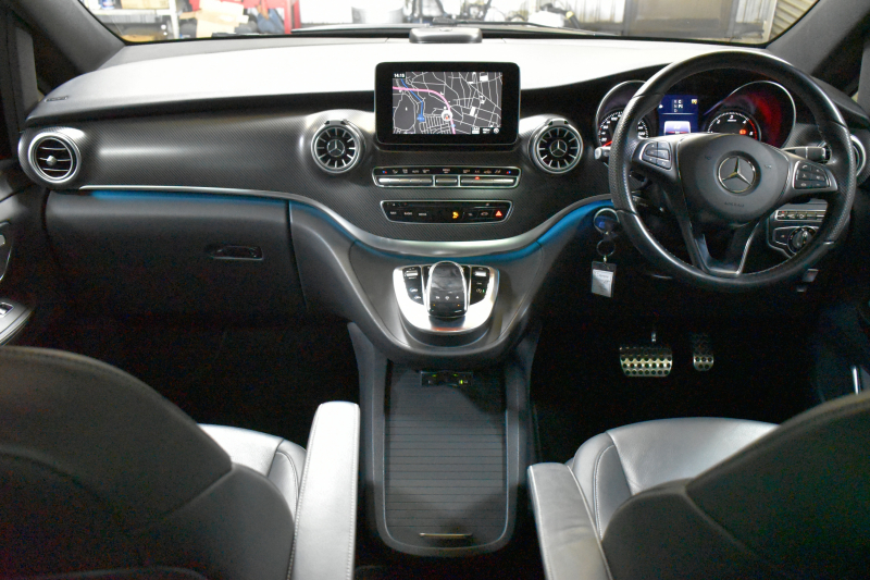 メルセデスベンツ Vクラス V220d ｽﾎﾟｰﾂ ﾛﾝｸﾞ AMGﾗｲﾝ ﾚｰﾀﾞｰｾｰﾌﾃｨP  ﾊﾟﾉﾗﾏｻﾝﾙｰﾌ ﾋｰﾀｰ黒革 ﾃﾞｨｽﾄﾛ BSM Lｷｰﾌﾟ AMGｴｱﾛ19AW 両側電動ｽﾗｲﾄﾞ ﾌﾞﾙﾒｽﾀｰ 電動Rｹﾞｰﾄ 地ﾃﾞｼﾞ360ｶﾒﾗ 2年保証