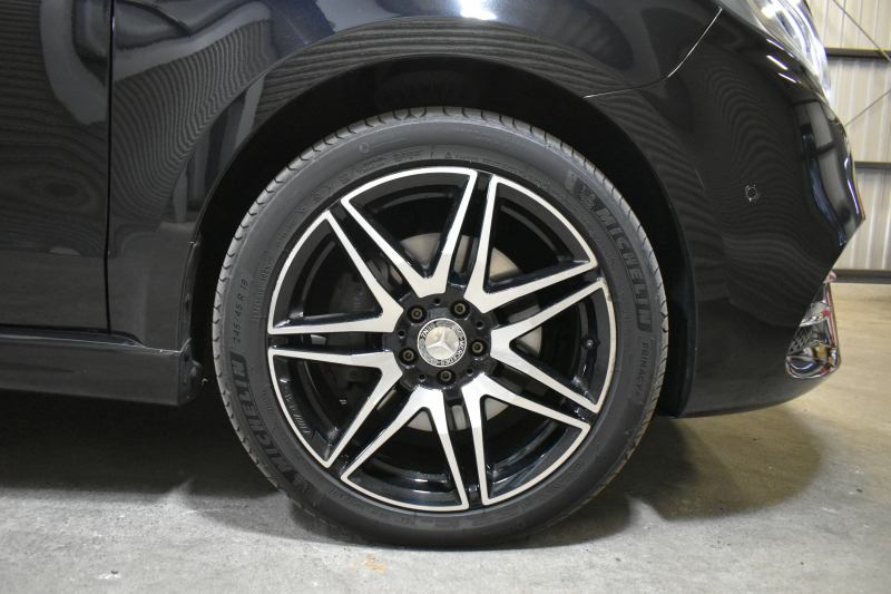 メルセデスベンツ Vクラス V220d ｽﾎﾟｰﾂ ﾛﾝｸﾞ AMGﾗｲﾝ ﾚｰﾀﾞｰｾｰﾌﾃｨP  ﾊﾟﾉﾗﾏｻﾝﾙｰﾌ ﾋｰﾀｰ黒革 ﾃﾞｨｽﾄﾛ BSM Lｷｰﾌﾟ AMGｴｱﾛ19AW 両側電動ｽﾗｲﾄﾞ ﾌﾞﾙﾒｽﾀｰ 電動Rｹﾞｰﾄ 地ﾃﾞｼﾞ360ｶﾒﾗ 2年保証