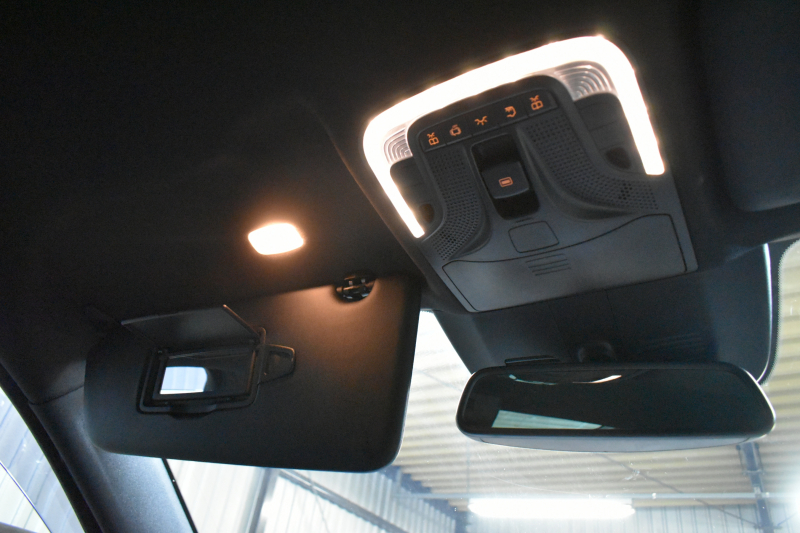 メルセデスベンツ Vクラス V220d ｽﾎﾟｰﾂ ﾛﾝｸﾞ AMGﾗｲﾝ ﾚｰﾀﾞｰｾｰﾌﾃｨP  ﾊﾟﾉﾗﾏｻﾝﾙｰﾌ ﾋｰﾀｰ黒革 ﾃﾞｨｽﾄﾛ BSM Lｷｰﾌﾟ AMGｴｱﾛ19AW 両側電動ｽﾗｲﾄﾞ ﾌﾞﾙﾒｽﾀｰ 電動Rｹﾞｰﾄ 地ﾃﾞｼﾞ360ｶﾒﾗ 2年保証