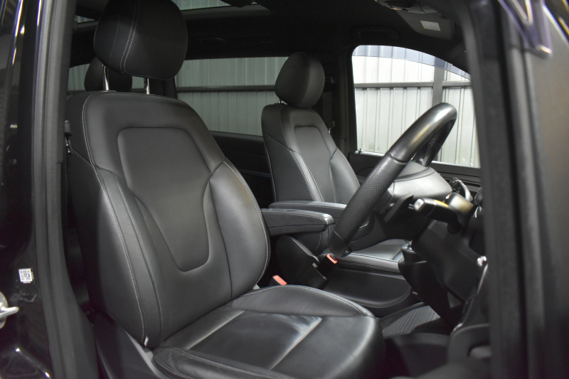 メルセデスベンツ Vクラス V220d ｽﾎﾟｰﾂ ﾛﾝｸﾞ AMGﾗｲﾝ ﾚｰﾀﾞｰｾｰﾌﾃｨP  ﾊﾟﾉﾗﾏｻﾝﾙｰﾌ ﾋｰﾀｰ黒革 ﾃﾞｨｽﾄﾛ BSM Lｷｰﾌﾟ AMGｴｱﾛ19AW 両側電動ｽﾗｲﾄﾞ ﾌﾞﾙﾒｽﾀｰ 電動Rｹﾞｰﾄ 地ﾃﾞｼﾞ360ｶﾒﾗ 2年保証