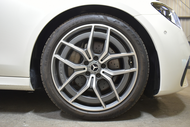 メルセデスベンツ Eクラス E200ﾜｺﾞﾝ ｽﾎﾟｰﾂ BSG搭載 ｴｸｽｸﾙｰｼﾌﾞ AMGﾗｲﾝｲﾝﾃﾘｱ ﾚｰﾀﾞｰｾｰﾌﾃｨP 後期型 MEｺﾈ ﾊﾟﾉﾗﾏｻﾝﾙｰﾌ 全席ﾋｰﾀｰ黒革 ACC AMGｴｱﾛ 電動ﾘｱｹﾞｰﾄ ﾍｯﾄﾞｱｯﾌﾟﾃﾞｨｽﾌﾟﾚｲ ﾌﾞﾙﾒｽﾀｰS 地ﾃﾞｼﾞ360ｶﾒﾗ 2年保証