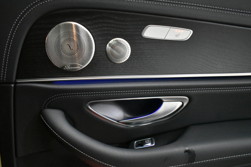 メルセデスベンツ Eクラス E200ﾜｺﾞﾝ ｽﾎﾟｰﾂ BSG搭載 ｴｸｽｸﾙｰｼﾌﾞ AMGﾗｲﾝｲﾝﾃﾘｱ ﾚｰﾀﾞｰｾｰﾌﾃｨP 後期型 MEｺﾈ ﾊﾟﾉﾗﾏｻﾝﾙｰﾌ 全席ﾋｰﾀｰ黒革 ACC AMGｴｱﾛ 電動ﾘｱｹﾞｰﾄ ﾍｯﾄﾞｱｯﾌﾟﾃﾞｨｽﾌﾟﾚｲ ﾌﾞﾙﾒｽﾀｰS 地ﾃﾞｼﾞ360ｶﾒﾗ 2年保証