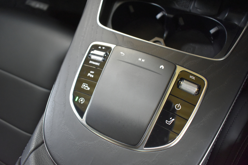 メルセデスベンツ Eクラス E200ﾜｺﾞﾝ ｽﾎﾟｰﾂ BSG搭載 ｴｸｽｸﾙｰｼﾌﾞ AMGﾗｲﾝｲﾝﾃﾘｱ ﾚｰﾀﾞｰｾｰﾌﾃｨP 後期型 MEｺﾈ ﾊﾟﾉﾗﾏｻﾝﾙｰﾌ 全席ﾋｰﾀｰ黒革 ACC AMGｴｱﾛ 電動ﾘｱｹﾞｰﾄ ﾍｯﾄﾞｱｯﾌﾟﾃﾞｨｽﾌﾟﾚｲ ﾌﾞﾙﾒｽﾀｰS 地ﾃﾞｼﾞ360ｶﾒﾗ 2年保証