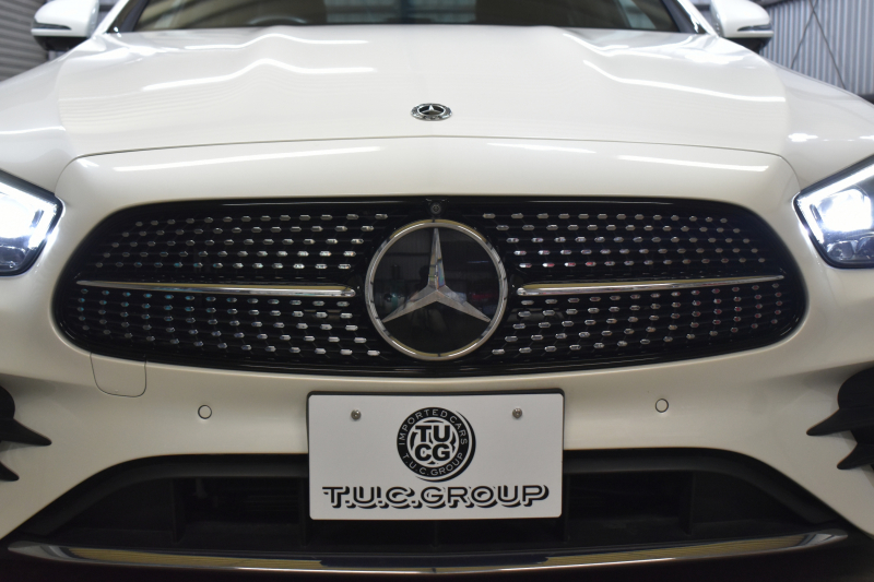 メルセデスベンツ Eクラス E200 ｽﾎﾟｰﾂ ｴｸｽｸﾙｰｼﾌﾞAMGﾗｲﾝｲﾝﾃﾘｱP ﾚｰﾀﾞｰｾｰﾌﾃｨP 後期型 1ｵｰﾅｰ ﾊﾟﾉﾗﾏｻﾝﾙｰﾌ ﾌﾞﾙﾒS MEｺﾈｸﾄ 燃費13.1KM 全席ﾋｰﾀｰ黒革 ﾃﾞｨｽﾄﾛ BSM Lﾁｪﾝｼﾞ AMGｴｱﾛ19AW ｷｰﾚｽGO ﾊﾟｰｸﾄﾛ HUD  ﾏﾙﾁｶﾗｰｱﾝﾋﾞｴﾝﾄ 対話式ﾅﾋﾞ 360ｶﾒﾗ 2年保証