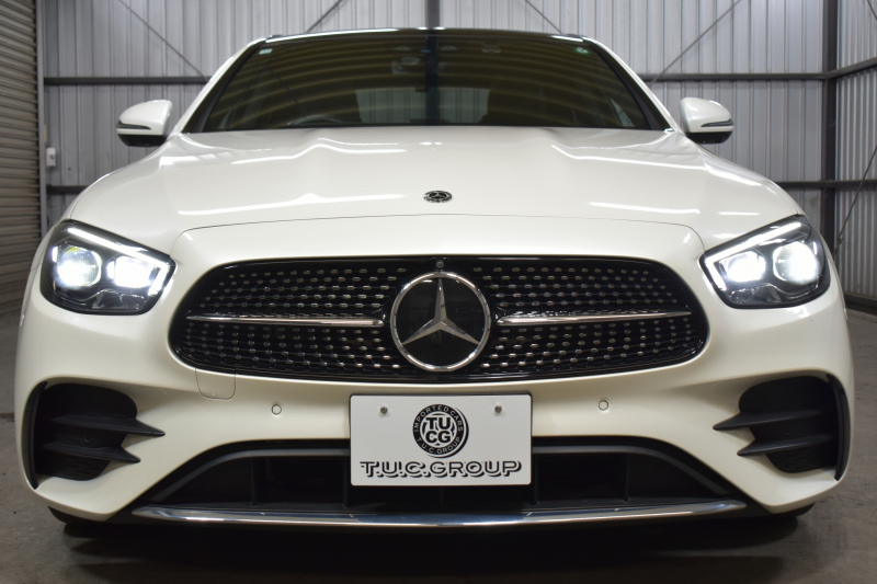 メルセデスベンツ Eクラス E200 ｽﾎﾟｰﾂ ｴｸｽｸﾙｰｼﾌﾞAMGﾗｲﾝｲﾝﾃﾘｱP ﾚｰﾀﾞｰｾｰﾌﾃｨP 後期型 1ｵｰﾅｰ ﾊﾟﾉﾗﾏｻﾝﾙｰﾌ ﾌﾞﾙﾒS MEｺﾈｸﾄ 燃費13.1KM 全席ﾋｰﾀｰ黒革 ﾃﾞｨｽﾄﾛ BSM Lﾁｪﾝｼﾞ AMGｴｱﾛ19AW ｷｰﾚｽGO ﾊﾟｰｸﾄﾛ HUD  ﾏﾙﾁｶﾗｰｱﾝﾋﾞｴﾝﾄ 対話式ﾅﾋﾞ 360ｶﾒﾗ 2年保証