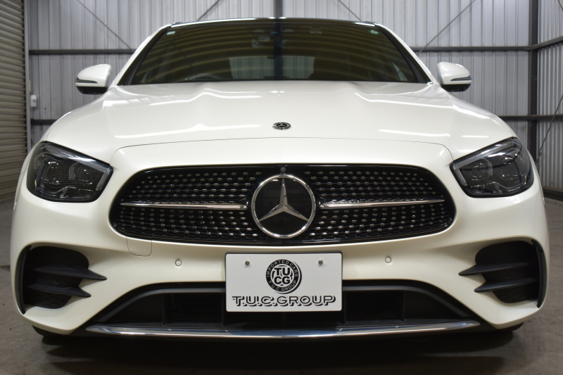 メルセデスベンツ Eクラス E200 ｽﾎﾟｰﾂ ｴｸｽｸﾙｰｼﾌﾞAMGﾗｲﾝｲﾝﾃﾘｱP ﾚｰﾀﾞｰｾｰﾌﾃｨP 後期型 1ｵｰﾅｰ ﾊﾟﾉﾗﾏｻﾝﾙｰﾌ ﾌﾞﾙﾒS MEｺﾈｸﾄ 燃費13.1KM 全席ﾋｰﾀｰ黒革 ﾃﾞｨｽﾄﾛ BSM Lﾁｪﾝｼﾞ AMGｴｱﾛ19AW ｷｰﾚｽGO ﾊﾟｰｸﾄﾛ HUD  ﾏﾙﾁｶﾗｰｱﾝﾋﾞｴﾝﾄ 対話式ﾅﾋﾞ 360ｶﾒﾗ 2年保証