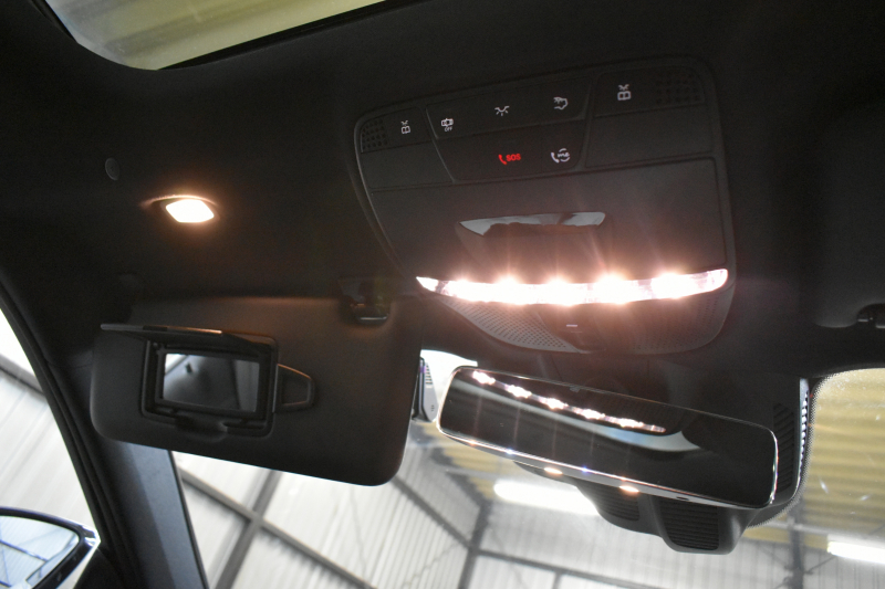 メルセデスベンツ Eクラス E200 ｽﾎﾟｰﾂ ｴｸｽｸﾙｰｼﾌﾞAMGﾗｲﾝｲﾝﾃﾘｱP ﾚｰﾀﾞｰｾｰﾌﾃｨP 後期型 1ｵｰﾅｰ ﾊﾟﾉﾗﾏｻﾝﾙｰﾌ ﾌﾞﾙﾒS MEｺﾈｸﾄ 燃費13.1KM 全席ﾋｰﾀｰ黒革 ﾃﾞｨｽﾄﾛ BSM Lﾁｪﾝｼﾞ AMGｴｱﾛ19AW ｷｰﾚｽGO ﾊﾟｰｸﾄﾛ HUD  ﾏﾙﾁｶﾗｰｱﾝﾋﾞｴﾝﾄ 対話式ﾅﾋﾞ 360ｶﾒﾗ 2年保証