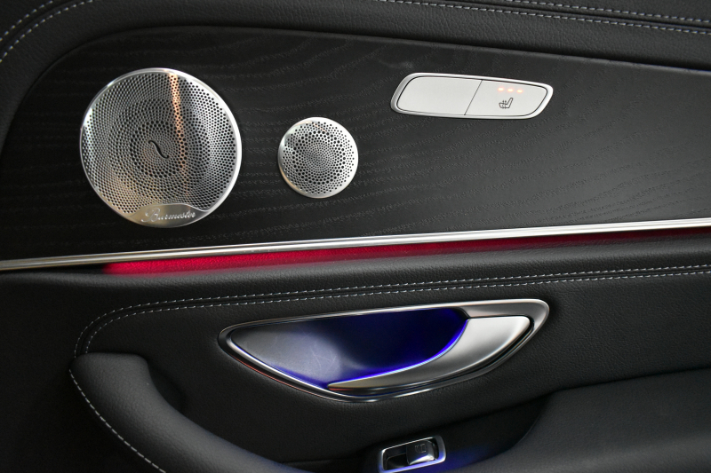 メルセデスベンツ Eクラス E350e AVG ｽﾎﾟｰﾂ ｴｸｽｸﾙｰｼﾌﾞP ﾚｰﾀﾞｰｾｰﾌﾃｨP PHV ﾊﾟﾉﾗﾏｻﾝﾙｰﾌ 全席ﾋｰﾀｰ黒革 ﾃﾞｨｽﾄﾛ ﾚｰﾝﾁｪﾝｼﾞ ﾌﾞﾗｲﾝﾄﾞｽﾎﾟｯﾄ AMGｴｱﾛ19AW ｷｰGO PTS ﾌｯﾄｹﾞｰﾄ ﾌﾞﾙﾒｽﾀｰ 地デジ360ｶﾒ 2年保証