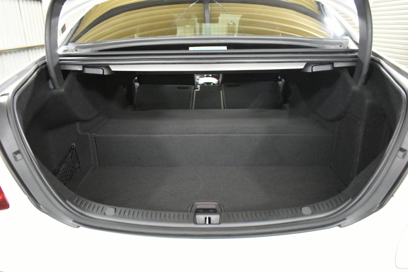 メルセデスベンツ Eクラス E350e AVG ｽﾎﾟｰﾂ ｴｸｽｸﾙｰｼﾌﾞP ﾚｰﾀﾞｰｾｰﾌﾃｨP PHV ﾊﾟﾉﾗﾏｻﾝﾙｰﾌ 全席ﾋｰﾀｰ黒革 ﾃﾞｨｽﾄﾛ ﾚｰﾝﾁｪﾝｼﾞ ﾌﾞﾗｲﾝﾄﾞｽﾎﾟｯﾄ AMGｴｱﾛ19AW ｷｰGO PTS ﾌｯﾄｹﾞｰﾄ ﾌﾞﾙﾒｽﾀｰ 地デジ360ｶﾒ 2年保証