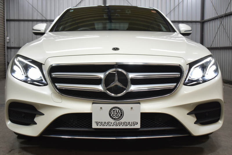 メルセデスベンツ Eクラス E350e AVG ｽﾎﾟｰﾂ ｴｸｽｸﾙｰｼﾌﾞP ﾚｰﾀﾞｰｾｰﾌﾃｨP PHV ﾊﾟﾉﾗﾏｻﾝﾙｰﾌ 全席ﾋｰﾀｰ黒革 ﾃﾞｨｽﾄﾛ ﾚｰﾝﾁｪﾝｼﾞ ﾌﾞﾗｲﾝﾄﾞｽﾎﾟｯﾄ AMGｴｱﾛ19AW ｷｰGO PTS ﾌｯﾄｹﾞｰﾄ ﾌﾞﾙﾒｽﾀｰ 地デジ360ｶﾒ 2年保証