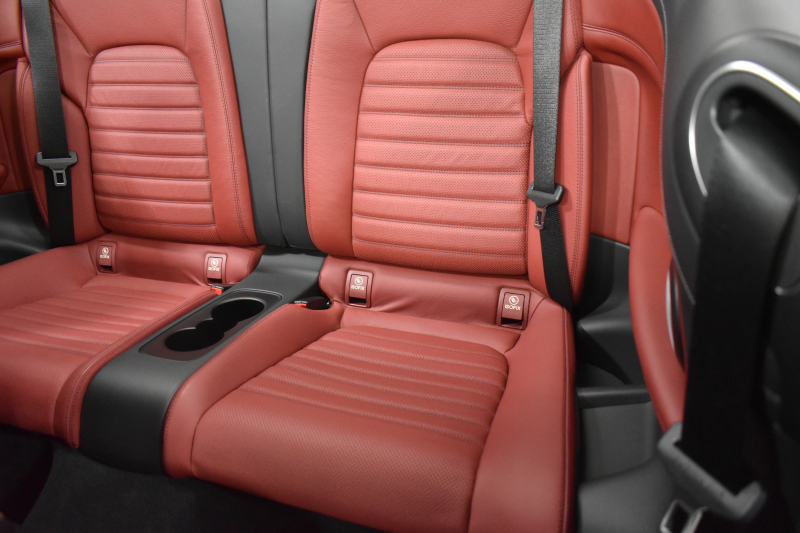 AMG Cクラス C43 4ﾏﾁｯｸ ｶﾌﾞﾘｵﾚ ﾚｰﾀﾞｰｾｰﾌﾃｨP 3ﾘｯﾀｰV6/367馬力 9速AT 4WD ﾌﾞﾙﾒｽﾀｰS ﾋｰﾀｰ赤本革/黒幌 ｴｱｽｶｰﾌ/ｴｱｷｬｯﾌﾟ ﾃﾞｨｽﾄﾛ Lｷｰﾌﾟ AMGｴｱﾛ19AW ｷｰﾚｽGO ﾊﾟｰｸﾄﾛ LEDﾍｯﾄﾞﾗｲﾄ ﾏﾙﾁｶﾗｰｱﾝﾋﾞｴﾝﾄﾗｲﾄ 地ﾃﾞｼﾞﾅﾋﾞ Bｶﾒﾗ 2年保証