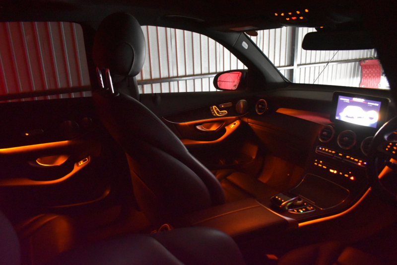 AMG GLC GLC43 4MATIC ﾚｻﾞｰｴｸｽｸﾙｰｼﾌﾞP ﾚｰﾀﾞｰｾｰﾌﾃｨP V6ﾂｲﾝﾀｰﾎﾞ/367馬力 ﾊﾟﾉﾗﾏｻﾝﾙｰﾌ 黒革 ﾌﾞﾙﾒｽﾀｰ HUD ﾃﾞｨｽﾄﾛﾆｯｸ ﾌﾞﾗｲﾝﾄﾞS ﾚｰﾝｷｰﾌﾟ ｴｱﾛ20AW ｻｲﾄﾞﾗﾝﾆﾝｸﾞﾎﾞｰﾄ HDDﾅﾋﾞTV 360ｶﾒﾗ ﾌｯﾄｹﾞｰﾄ 2年保証