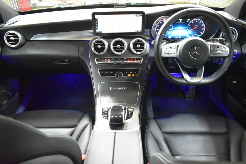 メルセデスベンツ Cクラス C200 ﾛｰﾚｳｽｴﾃﾞｨｼｮﾝ ﾚｰﾀﾞｰｾｰﾌﾃｨP ｽﾎﾟｰﾂﾌﾟﾗｽP 最終特別仕様 1ｵｰﾅｰ車両 BSG搭載 ﾋｰﾀｰ黒革 ﾍｯﾄﾞｱｯﾌﾟﾃﾞｨｽﾌﾟﾚｲ ﾌｯﾄﾄﾗﾝｸ ﾃﾞｨｽﾄﾛ BSM Lｷｰﾌﾟ AMGｴｱﾛ18AW ｷｰﾚｽGo PTS 液晶ﾒｰﾀｰ  LEDﾍｯﾄﾞﾗｲﾄ 地ﾃﾞｼﾞﾅﾋﾞ Bｶﾒﾗ 2年保証