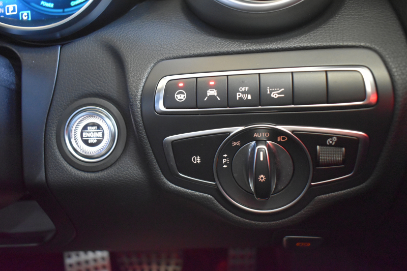 メルセデスベンツ Cクラス C200 ﾛｰﾚｳｽｴﾃﾞｨｼｮﾝ ｽﾎﾟｰﾂ+P ﾚｰﾀﾞｰｾｰﾌﾃｨP 特別仕様 BSG搭載 ﾊﾟﾉﾗﾏｻﾝﾙｰﾌ ﾋｰﾀｰ黒革 ﾃﾞｨｽﾄﾛ BSM Lｷｰﾌﾟ AMGｴｱﾛ18AW ｷｰﾚｽGo PTS 液晶ﾒｰﾀｰ  LEDﾍｯﾄﾞﾗｲﾄ 地ﾃﾞｼﾞﾅﾋﾞ Bｶﾒﾗ 2年保証