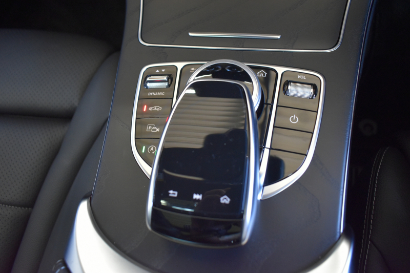 メルセデスベンツ Cクラス C200 ﾛｰﾚｳｽｴﾃﾞｨｼｮﾝ ｽﾎﾟｰﾂ+P ﾚｰﾀﾞｰｾｰﾌﾃｨP 特別仕様 BSG搭載 ﾊﾟﾉﾗﾏｻﾝﾙｰﾌ ﾋｰﾀｰ黒革 ﾃﾞｨｽﾄﾛ BSM Lｷｰﾌﾟ AMGｴｱﾛ18AW ｷｰﾚｽGo PTS 液晶ﾒｰﾀｰ  LEDﾍｯﾄﾞﾗｲﾄ 地ﾃﾞｼﾞﾅﾋﾞ Bｶﾒﾗ 2年保証