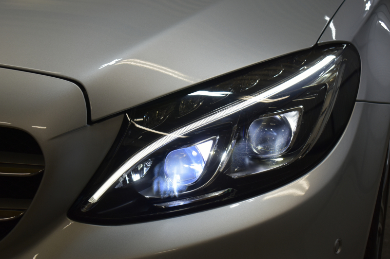 メルセデスベンツ Cクラス C220dAVG AMGﾗｲﾝ ﾍﾞｰｼｯｸP ﾚｰﾀﾞｰｾｰﾌﾃｨP 2.2ﾘｯﾀｰ/ﾃﾞｨｰｾﾞﾙ 170馬力 燃費20.3㎞ 9速  ﾋｰﾀｰ黒革 ﾃﾞｨｽﾄﾛ BSM Lｷｰﾌﾟ AMGｴｱﾛ18AW ｷｰﾚｽGo ﾊﾟｰｸﾄﾛ LEDﾍｯﾄﾞﾗｲﾄ 地ﾃﾞｼﾞﾅﾋﾞ Bｶﾒﾗ 2年保証