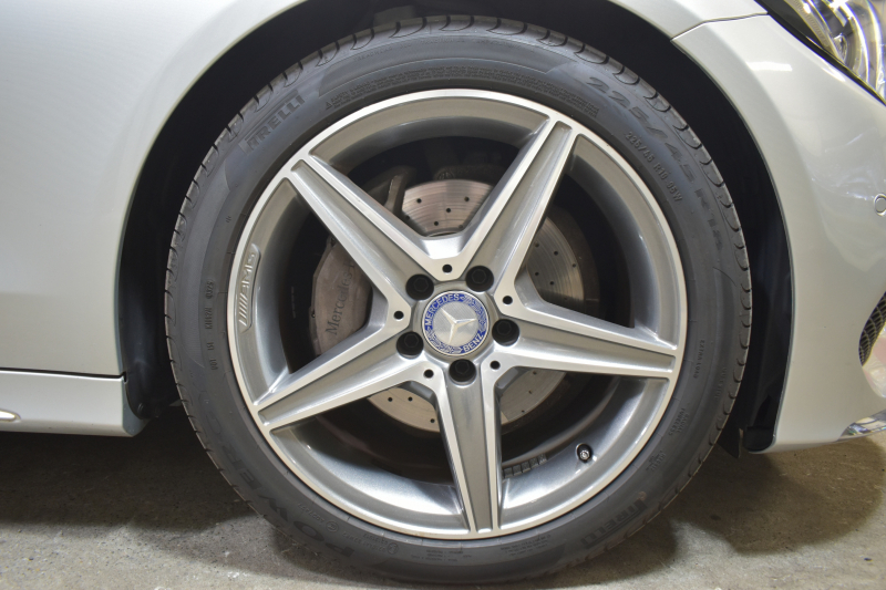 メルセデスベンツ Cクラス C220dAVG AMGﾗｲﾝ ﾍﾞｰｼｯｸP ﾚｰﾀﾞｰｾｰﾌﾃｨP 2.2ﾘｯﾀｰ/ﾃﾞｨｰｾﾞﾙ 170馬力 燃費20.3㎞ 9速  ﾋｰﾀｰ黒革 ﾃﾞｨｽﾄﾛ BSM Lｷｰﾌﾟ AMGｴｱﾛ18AW ｷｰﾚｽGo ﾊﾟｰｸﾄﾛ LEDﾍｯﾄﾞﾗｲﾄ 地ﾃﾞｼﾞﾅﾋﾞ Bｶﾒﾗ 2年保証