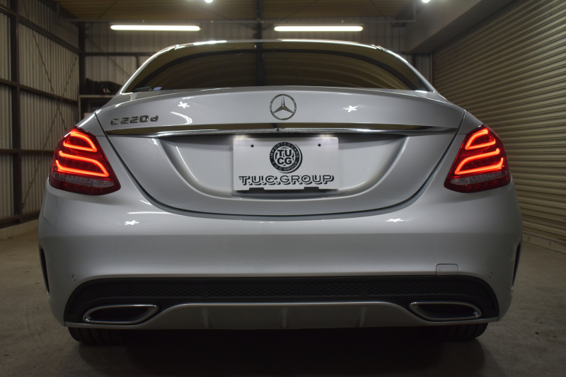 メルセデスベンツ Cクラス C220dAVG AMGﾗｲﾝ ﾍﾞｰｼｯｸP ﾚｰﾀﾞｰｾｰﾌﾃｨP 2.2ﾘｯﾀｰ/ﾃﾞｨｰｾﾞﾙ 170馬力 燃費20.3㎞ 9速  ﾋｰﾀｰ黒革 ﾃﾞｨｽﾄﾛ BSM Lｷｰﾌﾟ AMGｴｱﾛ18AW ｷｰﾚｽGo ﾊﾟｰｸﾄﾛ LEDﾍｯﾄﾞﾗｲﾄ 地ﾃﾞｼﾞﾅﾋﾞ Bｶﾒﾗ 2年保証