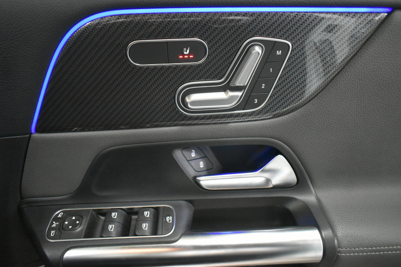 メルセデスベンツ Bクラス B200d AMGﾗｲﾝ AMGﾚｻﾞｰｴｸｽｸﾙｰｼﾌﾞP ｱﾄﾞﾊﾞﾝｽﾄﾞP ﾚｰﾀﾞｰｾｰﾌﾃｨP ﾊﾟﾉﾗﾏｻﾝﾙｰﾌ ﾋｰﾀｰ付黒灰革 HUD 360ｶﾒﾗ ｱﾄﾞﾊﾞﾝｽﾄﾞｻｳﾝﾄﾞ ﾃﾞｨｽﾄﾛﾆｯｸ ﾌﾞﾗｲﾝﾄﾞｽﾎﾟｯﾄ Lｷｰﾌﾟ AMGｴｱﾛ18AW LEDﾍｯﾄﾞﾗｲﾄ MBUXﾅﾋﾞTV ﾌｯﾄｹﾞｰﾄ 2年保証