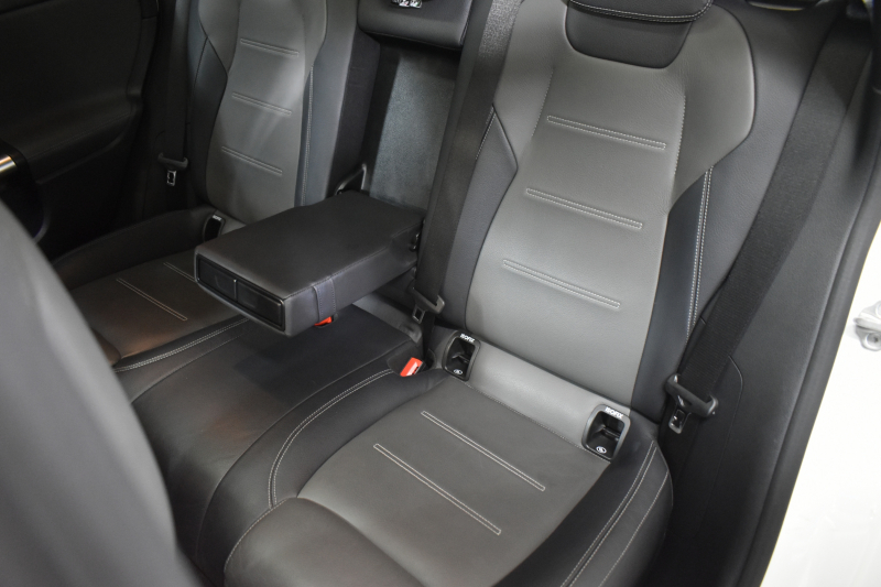 メルセデスベンツ Bクラス B200d AMGﾗｲﾝ AMGﾚｻﾞｰｴｸｽｸﾙｰｼﾌﾞP ｱﾄﾞﾊﾞﾝｽﾄﾞP ﾚｰﾀﾞｰｾｰﾌﾃｨP ﾊﾟﾉﾗﾏｻﾝﾙｰﾌ ﾋｰﾀｰ付黒灰革 HUD 360ｶﾒﾗ ｱﾄﾞﾊﾞﾝｽﾄﾞｻｳﾝﾄﾞ ﾃﾞｨｽﾄﾛﾆｯｸ ﾌﾞﾗｲﾝﾄﾞｽﾎﾟｯﾄ Lｷｰﾌﾟ AMGｴｱﾛ18AW LEDﾍｯﾄﾞﾗｲﾄ MBUXﾅﾋﾞTV ﾌｯﾄｹﾞｰﾄ 2年保証