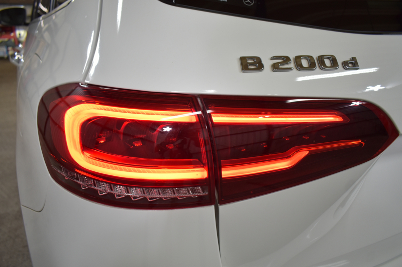 メルセデスベンツ Bクラス B200d AMGﾗｲﾝ AMGﾚｻﾞｰｴｸｽｸﾙｰｼﾌﾞP ｱﾄﾞﾊﾞﾝｽﾄﾞP ﾚｰﾀﾞｰｾｰﾌﾃｨP ﾊﾟﾉﾗﾏｻﾝﾙｰﾌ ﾋｰﾀｰ付黒灰革 HUD 360ｶﾒﾗ ｱﾄﾞﾊﾞﾝｽﾄﾞｻｳﾝﾄﾞ ﾃﾞｨｽﾄﾛﾆｯｸ ﾌﾞﾗｲﾝﾄﾞｽﾎﾟｯﾄ Lｷｰﾌﾟ AMGｴｱﾛ18AW LEDﾍｯﾄﾞﾗｲﾄ MBUXﾅﾋﾞTV ﾌｯﾄｹﾞｰﾄ 2年保証