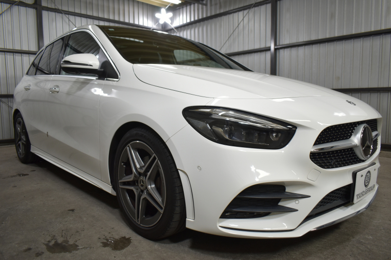 メルセデスベンツ Bクラス B200d AMGﾗｲﾝ AMGﾚｻﾞｰｴｸｽｸﾙｰｼﾌﾞP ｱﾄﾞﾊﾞﾝｽﾄﾞP ﾚｰﾀﾞｰｾｰﾌﾃｨP ﾊﾟﾉﾗﾏｻﾝﾙｰﾌ ﾋｰﾀｰ付黒灰革 HUD 360ｶﾒﾗ ｱﾄﾞﾊﾞﾝｽﾄﾞｻｳﾝﾄﾞ ﾃﾞｨｽﾄﾛﾆｯｸ ﾌﾞﾗｲﾝﾄﾞｽﾎﾟｯﾄ Lｷｰﾌﾟ AMGｴｱﾛ18AW LEDﾍｯﾄﾞﾗｲﾄ MBUXﾅﾋﾞTV ﾌｯﾄｹﾞｰﾄ 2年保証