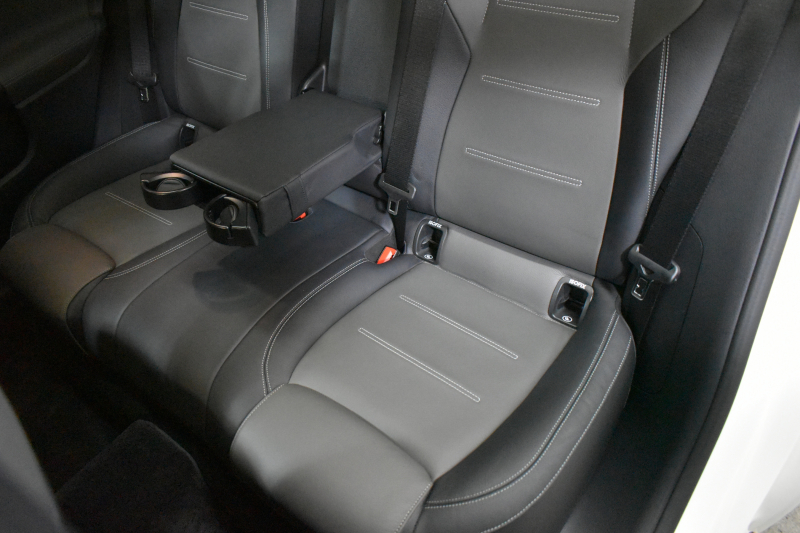 メルセデスベンツ Bクラス B180 AMGﾗｲﾝ AMGﾚｻﾞｰｴｸｽｸﾙｰｼﾌﾞP ｱﾄﾞﾊﾞﾝｽﾄﾞP ﾚｰﾀﾞｰSP 1ｵｰﾅｰ車両 MEｺﾈ MBUXｼｽﾃﾑ ﾊﾟﾉﾗﾏR ﾋｰﾀｰ付黒灰革 ACC BSM Lﾁｪﾝｼﾞ AMGｴｱﾛ18AW ﾏﾙﾁLED HUD 対話式ﾅﾋﾞTV 360ｶﾒﾗ 2年保証