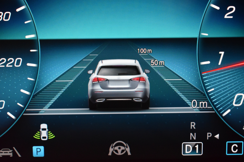 メルセデスベンツ Bクラス B180 AMGﾗｲﾝ AMGﾚｻﾞｰｴｸｽｸﾙｰｼﾌﾞP ｱﾄﾞﾊﾞﾝｽﾄﾞP ﾚｰﾀﾞｰSP 1ｵｰﾅｰ車両 MEｺﾈ MBUXｼｽﾃﾑ ﾊﾟﾉﾗﾏR ﾋｰﾀｰ付黒灰革 ACC BSM Lﾁｪﾝｼﾞ AMGｴｱﾛ18AW ﾏﾙﾁLED HUD 対話式ﾅﾋﾞTV 360ｶﾒﾗ 2年保証