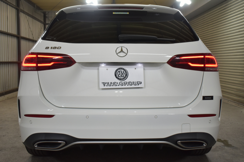 メルセデスベンツ Bクラス B180 AMGﾗｲﾝ AMGﾚｻﾞｰｴｸｽｸﾙｰｼﾌﾞP ｱﾄﾞﾊﾞﾝｽﾄﾞP ﾚｰﾀﾞｰSP 1ｵｰﾅｰ車両 MEｺﾈ MBUXｼｽﾃﾑ ﾊﾟﾉﾗﾏR ﾋｰﾀｰ付黒灰革 ACC BSM Lﾁｪﾝｼﾞ AMGｴｱﾛ18AW ﾏﾙﾁLED HUD 対話式ﾅﾋﾞTV 360ｶﾒﾗ 2年保証