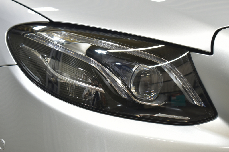 AMG Eクラス E53 4ﾏﾁｯｸ+ ﾜｺﾞﾝ ｴｸｽｸﾙｰｼﾌﾞ ﾚｰﾀﾞｰｾｰﾌﾃｨP 1ｵｰﾅｰ ﾊﾟﾉﾗﾏｻﾝﾙｰﾌ ﾌﾞﾙﾒｽﾀｰ ﾋｰﾀｰｸｰﾗｰ黒革 ｼﾙﾊﾞｰｽﾃｯﾁ内装 ﾃﾞｨｽﾄﾛ BSM Lﾁｪﾝｼﾞ AMGｴｱﾛ20AW PTS MEｺﾈｸﾄ HUD ﾌｯﾄｹﾞｰﾄ 地ﾃﾞｼﾞﾅﾋﾞ 360ｶﾒﾗ 2年保証