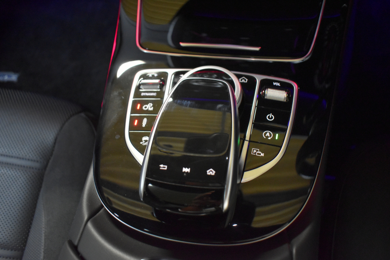 AMG Eクラス E53 4ﾏﾁｯｸ+ ﾜｺﾞﾝ ｴｸｽｸﾙｰｼﾌﾞ ﾚｰﾀﾞｰｾｰﾌﾃｨP 1ｵｰﾅｰ ﾊﾟﾉﾗﾏｻﾝﾙｰﾌ ﾌﾞﾙﾒｽﾀｰ ﾋｰﾀｰｸｰﾗｰ黒革 ｼﾙﾊﾞｰｽﾃｯﾁ内装 ﾃﾞｨｽﾄﾛ BSM Lﾁｪﾝｼﾞ AMGｴｱﾛ20AW PTS MEｺﾈｸﾄ HUD ﾌｯﾄｹﾞｰﾄ 地ﾃﾞｼﾞﾅﾋﾞ 360ｶﾒﾗ 2年保証