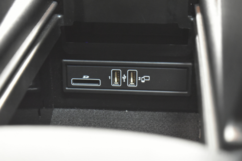 AMG Eクラス E53 4ﾏﾁｯｸ+ ﾜｺﾞﾝ ｴｸｽｸﾙｰｼﾌﾞ ﾚｰﾀﾞｰｾｰﾌﾃｨP 1ｵｰﾅｰ ﾊﾟﾉﾗﾏｻﾝﾙｰﾌ ﾌﾞﾙﾒｽﾀｰ ﾋｰﾀｰｸｰﾗｰ黒革 ｼﾙﾊﾞｰｽﾃｯﾁ内装 ﾃﾞｨｽﾄﾛ BSM Lﾁｪﾝｼﾞ AMGｴｱﾛ20AW PTS MEｺﾈｸﾄ HUD ﾌｯﾄｹﾞｰﾄ 地ﾃﾞｼﾞﾅﾋﾞ 360ｶﾒﾗ 2年保証