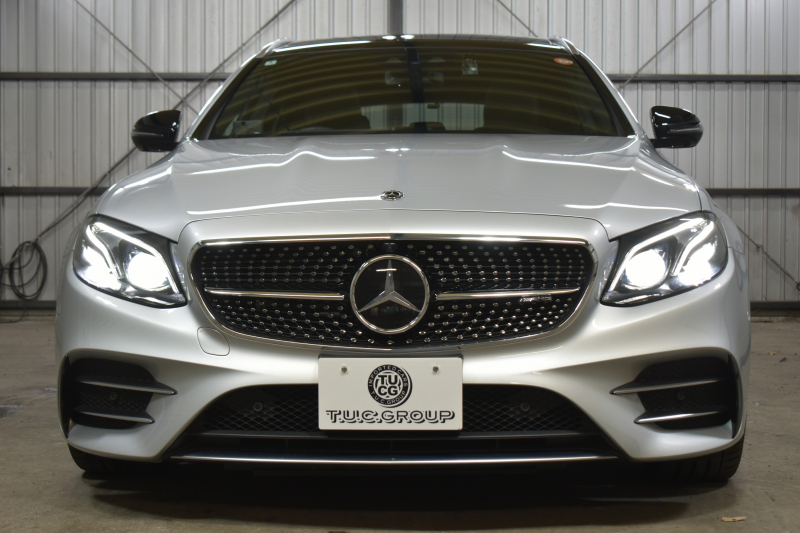 AMG Eクラス E53 4ﾏﾁｯｸ+ ﾜｺﾞﾝ ｴｸｽｸﾙｰｼﾌﾞ ﾚｰﾀﾞｰｾｰﾌﾃｨP 1ｵｰﾅｰ ﾊﾟﾉﾗﾏｻﾝﾙｰﾌ ﾌﾞﾙﾒｽﾀｰ ﾋｰﾀｰｸｰﾗｰ黒革 ｼﾙﾊﾞｰｽﾃｯﾁ内装 ﾃﾞｨｽﾄﾛ BSM Lﾁｪﾝｼﾞ AMGｴｱﾛ20AW PTS MEｺﾈｸﾄ HUD ﾌｯﾄｹﾞｰﾄ 地ﾃﾞｼﾞﾅﾋﾞ 360ｶﾒﾗ 2年保証