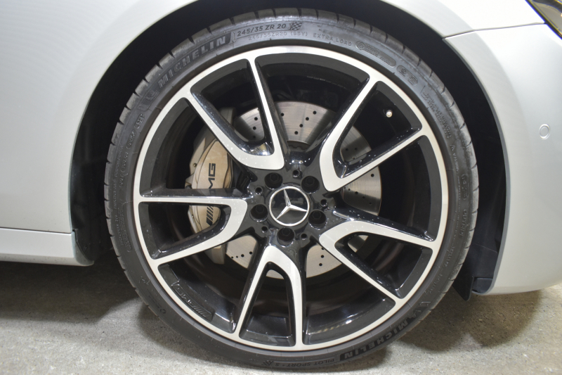 AMG Eクラス E53 4ﾏﾁｯｸ+ ﾜｺﾞﾝ ｴｸｽｸﾙｰｼﾌﾞ ﾚｰﾀﾞｰｾｰﾌﾃｨP 1ｵｰﾅｰ ﾊﾟﾉﾗﾏｻﾝﾙｰﾌ ﾌﾞﾙﾒｽﾀｰ ﾋｰﾀｰｸｰﾗｰ黒革 ｼﾙﾊﾞｰｽﾃｯﾁ内装 ﾃﾞｨｽﾄﾛ BSM Lﾁｪﾝｼﾞ AMGｴｱﾛ20AW PTS MEｺﾈｸﾄ HUD ﾌｯﾄｹﾞｰﾄ 地ﾃﾞｼﾞﾅﾋﾞ 360ｶﾒﾗ 2年保証