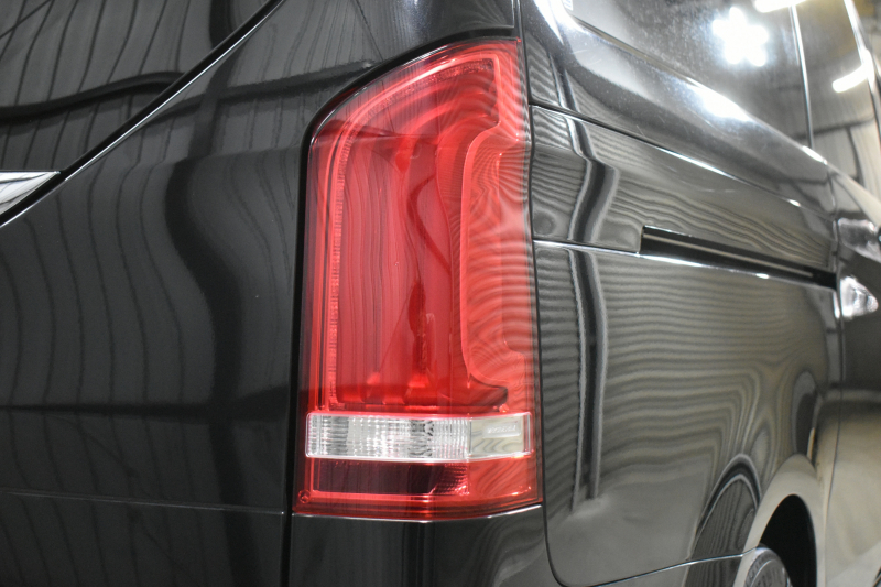 メルセデスベンツ Vクラス V220d ｱﾊﾞﾝｷﾞｬﾙﾄﾞﾛﾝｸﾞ AMGﾗｲﾝ ﾚｰﾀﾞｰｾｰﾌﾃｨP  ﾊﾟﾉﾗﾏｻﾝﾙｰﾌ  ﾌﾞﾙﾒｽﾀｰS ﾋｰﾀｰ黒革 ﾃﾞｨｽﾄﾛ BSM Lｷｰﾌﾟ AMGｴｱﾛ19AW 両側電動ｽﾗｲﾄﾞﾄﾞｱ ﾌﾞ電動ﾃｰﾙｹﾞｰﾄ 地ﾃﾞｼﾞﾅﾋﾞ360ｶﾒﾗ 2年保証