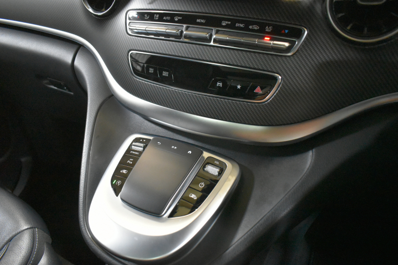 メルセデスベンツ Vクラス V220d ｱﾊﾞﾝｷﾞｬﾙﾄﾞﾛﾝｸﾞ AMGﾗｲﾝ ﾚｰﾀﾞｰｾｰﾌﾃｨP  ﾊﾟﾉﾗﾏｻﾝﾙｰﾌ  ﾌﾞﾙﾒｽﾀｰS ﾋｰﾀｰ黒革 ﾃﾞｨｽﾄﾛ BSM Lｷｰﾌﾟ AMGｴｱﾛ19AW 両側電動ｽﾗｲﾄﾞﾄﾞｱ ﾌﾞ電動ﾃｰﾙｹﾞｰﾄ 地ﾃﾞｼﾞﾅﾋﾞ360ｶﾒﾗ 2年保証