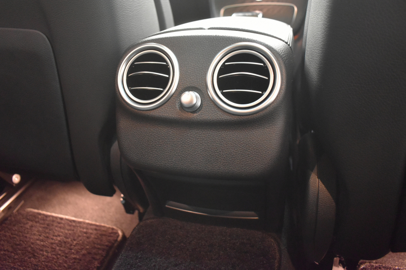 AMG Cクラス C43ﾜｺﾞﾝ 4ﾏﾁｯｸ ﾚｰﾀﾞｰｾｰﾌﾃｨP ｺﾗﾑ9速AT 367馬力 3.0/V6 4WD ﾊﾟﾉﾗﾏｻﾝﾙｰﾌ ﾋｰﾀｰ黒本革 ﾃﾞｨｽﾄﾛ BSM Lｷｰﾌﾟ AMGｴｱﾛ19AW ｷｰﾚｽGO ﾊﾟｰｸﾄﾛ ﾌﾞﾙﾒｽﾀｰｻｳﾝﾄﾞ ﾌｯﾄｹﾞｰﾄ LEDﾍｯﾄﾞﾗｲﾄ ﾏﾙﾁｶﾗｰｱﾝﾋﾞｴﾝﾄﾗｲﾄ 地ﾃﾞｼﾞﾅﾋﾞ Bｶﾒﾗ 2年保証