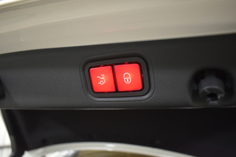 AMG Eクラス E53 4ﾏﾁｯｸ+ ｴｸｽｸﾙｰｼﾌﾞP ﾚｰﾀﾞｰｾｰﾌﾃｨP 1ｵｰﾅｰ  後期型 ﾊﾟﾉﾗﾏｻﾝﾙｰﾌ ﾋｰﾀｰｸｰﾗｰ黒革 ﾃﾞｨｽﾄﾛﾆｯｸ ﾌﾞﾗｲﾝﾄﾞｽﾎﾟｯﾄ ﾚｰﾝﾁｪﾝｼﾞ  MBUXﾅﾋﾞAMGｴｱﾛ20AW ﾌﾞﾙﾒｽﾀｰ ﾍｯﾄﾞｱｯﾌﾟD 電動ﾄﾗﾝｸ ｷｰﾚｽGO 360ｶﾒﾗ 2年保証