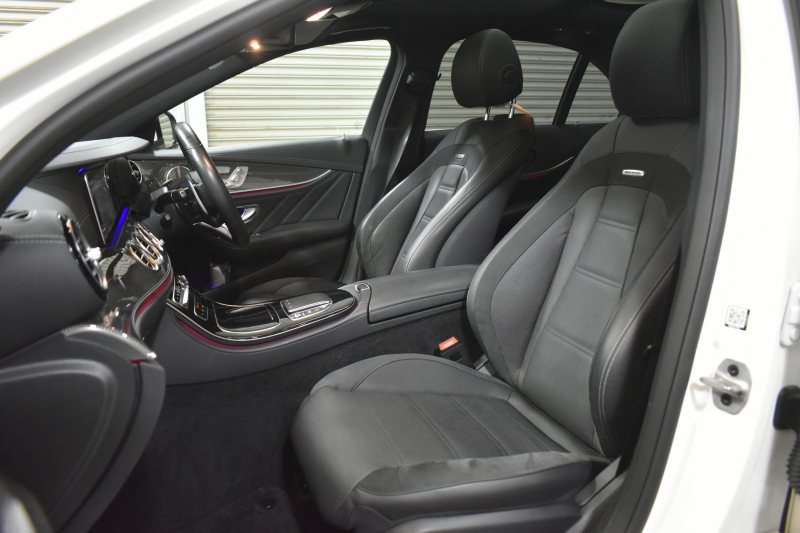 AMG Eクラス E53 4ﾏﾁｯｸ+ ｴｸｽｸﾙｰｼﾌﾞP ﾚｰﾀﾞｰｾｰﾌﾃｨP 1ｵｰﾅｰ  後期型 ﾊﾟﾉﾗﾏｻﾝﾙｰﾌ ﾋｰﾀｰｸｰﾗｰ黒革 ﾃﾞｨｽﾄﾛﾆｯｸ ﾌﾞﾗｲﾝﾄﾞｽﾎﾟｯﾄ ﾚｰﾝﾁｪﾝｼﾞ  MBUXﾅﾋﾞAMGｴｱﾛ20AW ﾌﾞﾙﾒｽﾀｰ ﾍｯﾄﾞｱｯﾌﾟD 電動ﾄﾗﾝｸ ｷｰﾚｽGO 360ｶﾒﾗ 2年保証