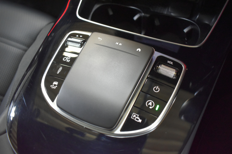 AMG Eクラス E53 4ﾏﾁｯｸ+ ｴｸｽｸﾙｰｼﾌﾞ ﾚｰﾀﾞｰｾｰﾌﾃｨP 3.0ﾘｯﾀｰ/435馬力 後期型 MEｺﾈｸﾄ 9速AT 4WD ﾊﾟﾉﾗﾏｻﾝﾙｰﾌ ﾋｰﾀｰｸｰﾗｰ黒革 ﾃﾞｨｽﾄﾛ BSM Lﾁｪﾝｼﾞ AMGｴｱﾛ20AW ｷｰﾚｽGO PTS ﾌﾞﾙﾒｽﾀｰ HUD 電動ﾄﾗﾝｸ LEDﾍｯﾄﾞﾗｲﾄ 地ﾃﾞｼﾞﾅﾋﾞ 360ｶﾒﾗ 2年保証