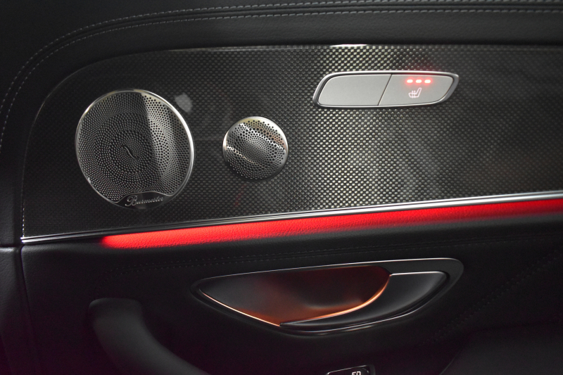 AMG Eクラス E53 4ﾏﾁｯｸ+ ｴｸｽｸﾙｰｼﾌﾞ ﾚｰﾀﾞｰｾｰﾌﾃｨP 3.0ﾘｯﾀｰ/435馬力 後期型 MEｺﾈｸﾄ 9速AT 4WD ﾊﾟﾉﾗﾏｻﾝﾙｰﾌ ﾋｰﾀｰｸｰﾗｰ黒革 ﾃﾞｨｽﾄﾛ BSM Lﾁｪﾝｼﾞ AMGｴｱﾛ20AW ｷｰﾚｽGO PTS ﾌﾞﾙﾒｽﾀｰ HUD 電動ﾄﾗﾝｸ LEDﾍｯﾄﾞﾗｲﾄ 地ﾃﾞｼﾞﾅﾋﾞ 360ｶﾒﾗ 2年保証