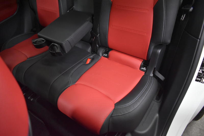 AMG GLB MercedesAMG GLB35 4ﾏﾁｯｸ ｱﾄﾞﾊﾞﾝｽﾄﾞﾊﾟｯｹｰｼﾞ ﾚｰﾀﾞｰｾｰﾌﾃｨP 8速 ｻﾝﾙｰﾌ ﾋｰﾀｰ黒/赤革 対話式ﾅﾋﾞ ﾃﾞｨｽﾄﾛ BSM Lｷｰﾌﾟ AMGｴｱﾛ19AW ｷｰﾚｽGO PTS HUD  地ﾃﾞｼﾞﾅﾋﾞ 360ｶﾒﾗ 新車保証継承可