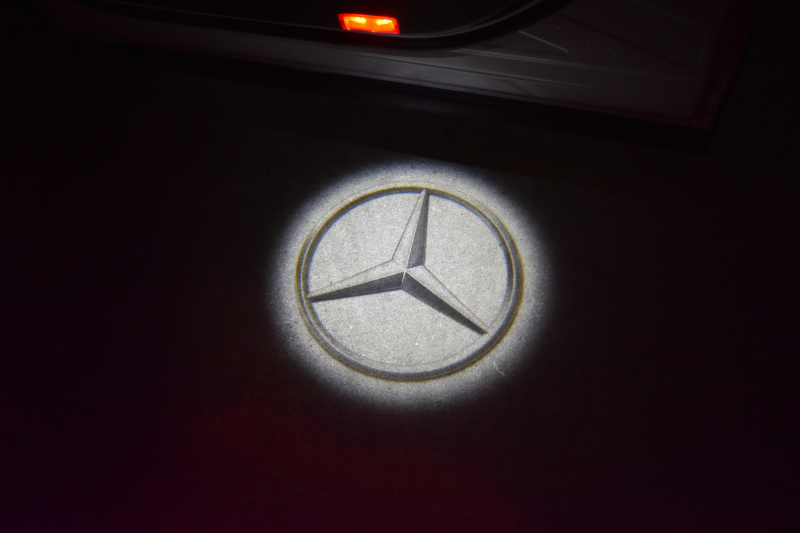 AMG GLB MercedesAMG GLB35 4ﾏﾁｯｸ ｱﾄﾞﾊﾞﾝｽﾄﾞﾊﾟｯｹｰｼﾞ ﾚｰﾀﾞｰｾｰﾌﾃｨP 8速 ｻﾝﾙｰﾌ ﾋｰﾀｰ黒/赤革 対話式ﾅﾋﾞ ﾃﾞｨｽﾄﾛ BSM Lｷｰﾌﾟ AMGｴｱﾛ19AW ｷｰﾚｽGO PTS HUD  地ﾃﾞｼﾞﾅﾋﾞ 360ｶﾒﾗ 新車保証継承可