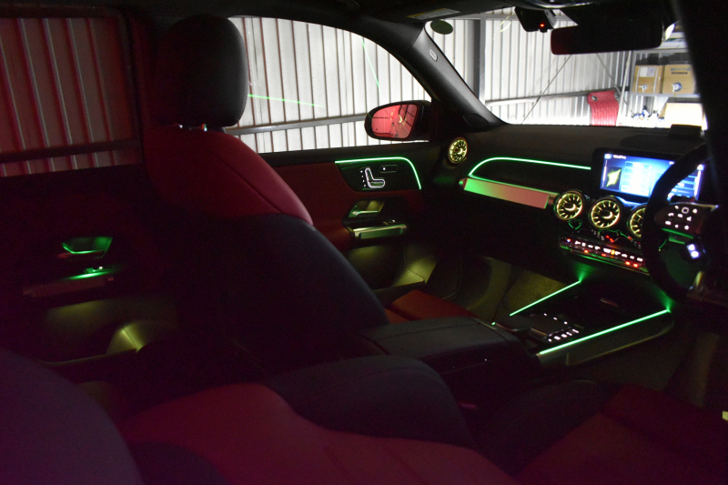 AMG GLB MercedesAMG GLB35 4ﾏﾁｯｸ ｱﾄﾞﾊﾞﾝｽﾄﾞﾊﾟｯｹｰｼﾞ ﾚｰﾀﾞｰｾｰﾌﾃｨP 8速 ｻﾝﾙｰﾌ ﾋｰﾀｰ黒/赤革 対話式ﾅﾋﾞ ﾃﾞｨｽﾄﾛ BSM Lｷｰﾌﾟ AMGｴｱﾛ19AW ｷｰﾚｽGO PTS HUD  地ﾃﾞｼﾞﾅﾋﾞ 360ｶﾒﾗ 新車保証継承可