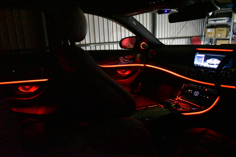 メルセデスベンツ Eクラス E43 4M ｴｸｽｸﾙｰｼﾌﾞ ﾚｰﾀﾞｰｾｰﾌﾃｨP ﾐｰｺﾈｸﾄ ﾊﾟﾉﾗﾏｻﾝﾙｰﾌ 全席ﾋｰﾀｰ茶革 ﾃﾞｨｽﾄﾛﾆｯｸ ﾌﾞﾗｲﾝﾄﾞｽﾎﾟｯﾄ ﾚｰﾝﾁｪﾝｼﾞA AMGｴｱﾛ20AW ﾌﾞﾙﾒS 地ﾃﾞｼﾞ360ｶﾒﾗ 2年保証